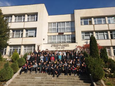 Националната инициатива Модели на ученическо самоуправление в професионалните гимназии 1
